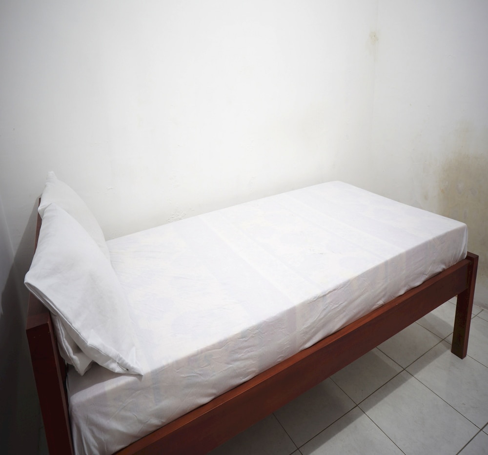 Basic Double Room photo 3