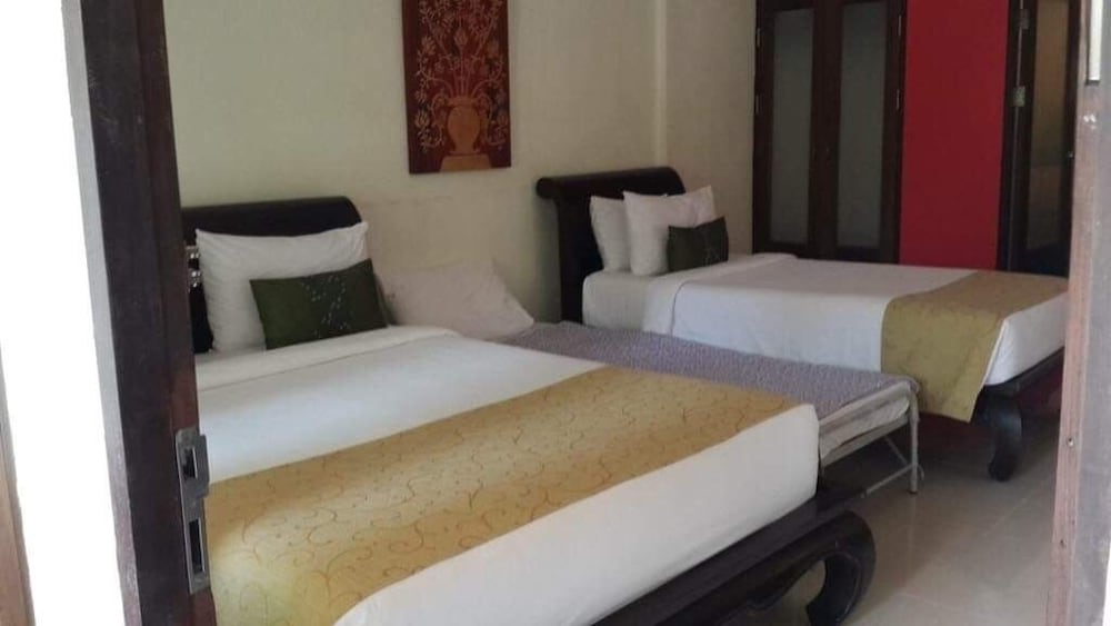 Deluxe Room with Garden View - Photo 10