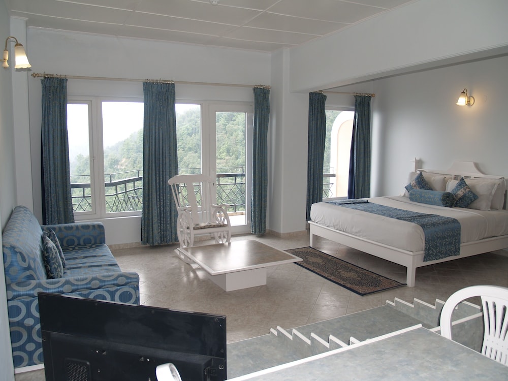 Royal Executive Suite With Balcony and Valley View - Photo 1
