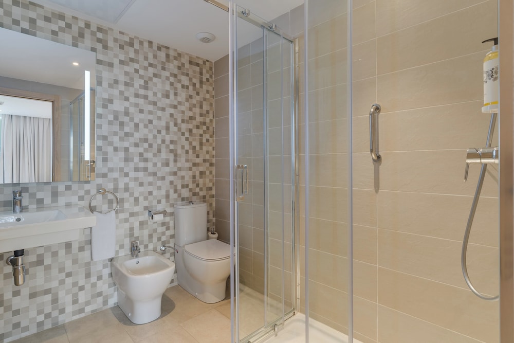 Premium Suite, 2 Bedrooms (Family) - Photo 7