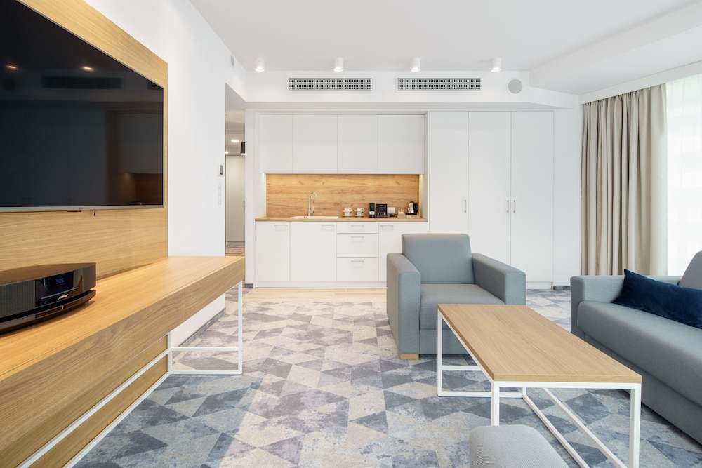 Apartment - Photo 2