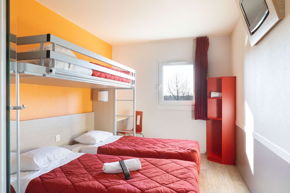 Standard Room, 3 Twin Beds - Photo 2