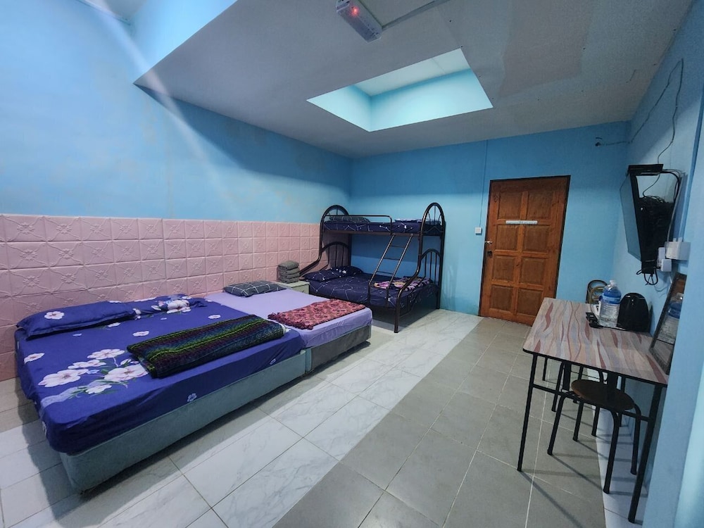 Room No 11 Aurora - Photo 5