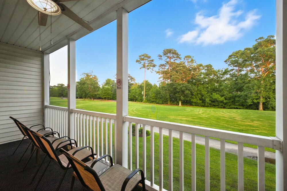 Condo, 2 Bedrooms