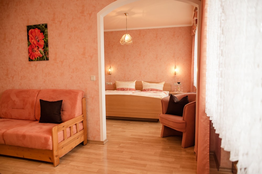 Suite, Balcony (D) photo 3