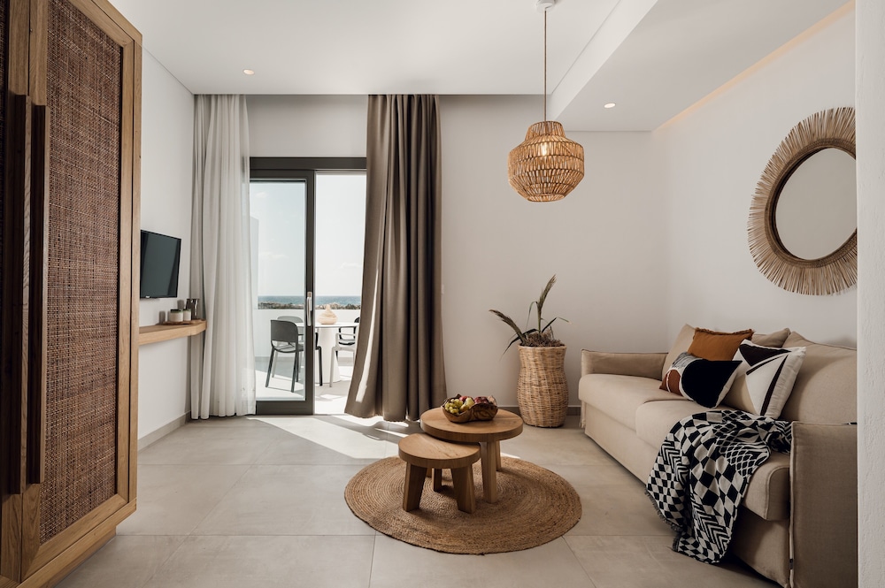Family Suite, 2 rooms, sea view photo 2
