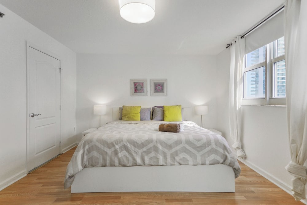 Condo, 2 Bedrooms, City View photo 3