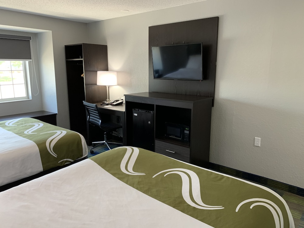Standard Room, 2 Queen Beds, Non Smoking - Photo 15
