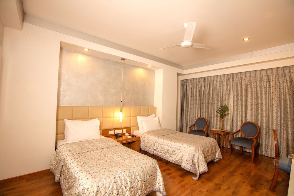 Club Room - Photo 6