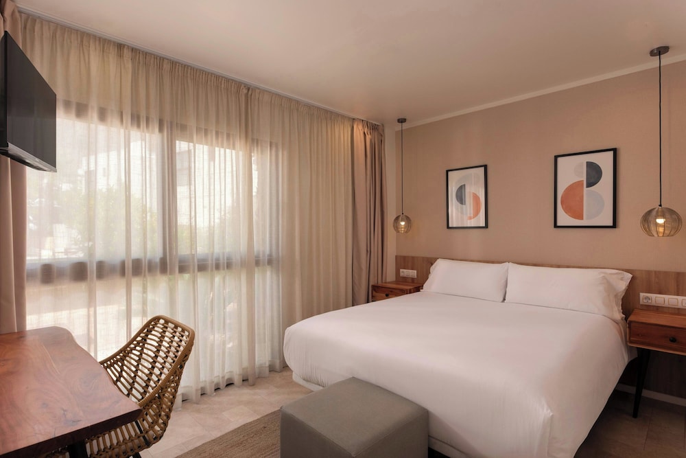 Comfort Villa, 3 Bedrooms, Resort View (Balcony) - Photo 7