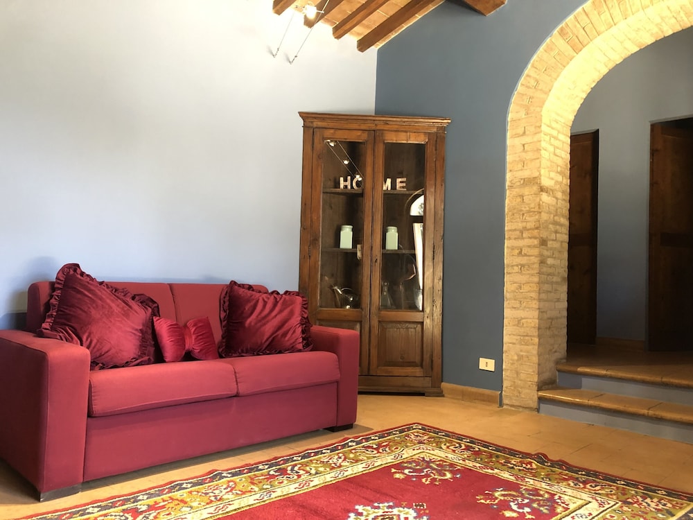 Superior Apartment, Fireplace, Courtyard Area photo 2