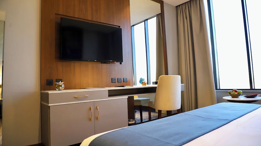 Superior Room, 1 Bedroom ( Double bed), Private Bathroom, City View photo 2
