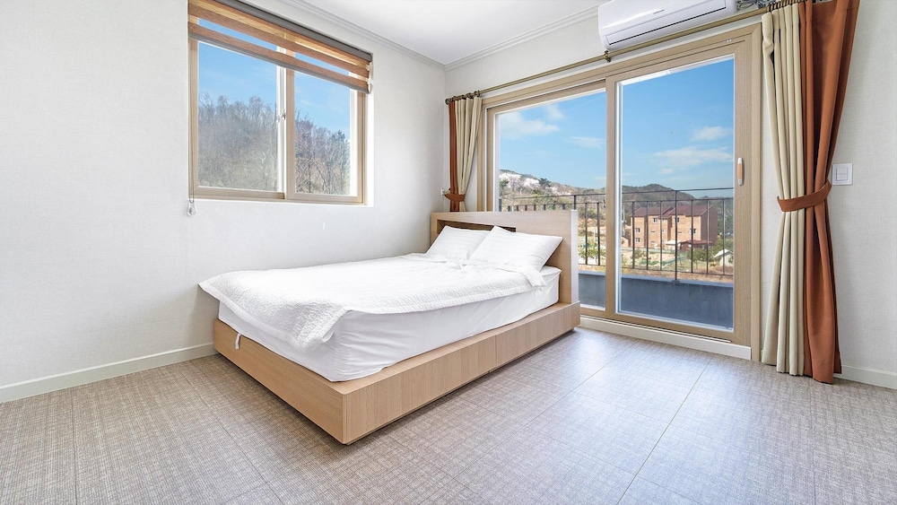 Basic Room, 1 Bedroom (201)
