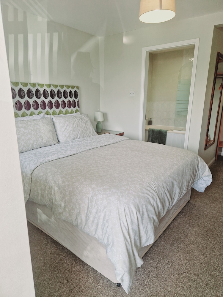 Basic Double Room, Garden View photo 3