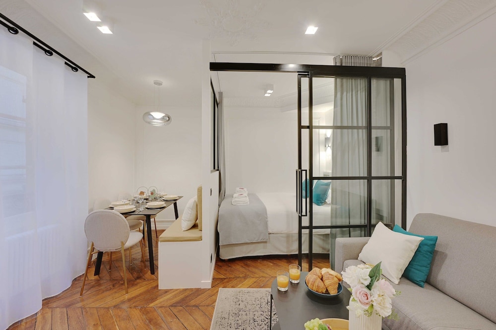 Apartment photo 3