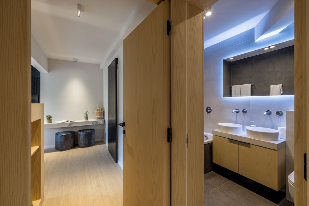 Deluxe Penthouse