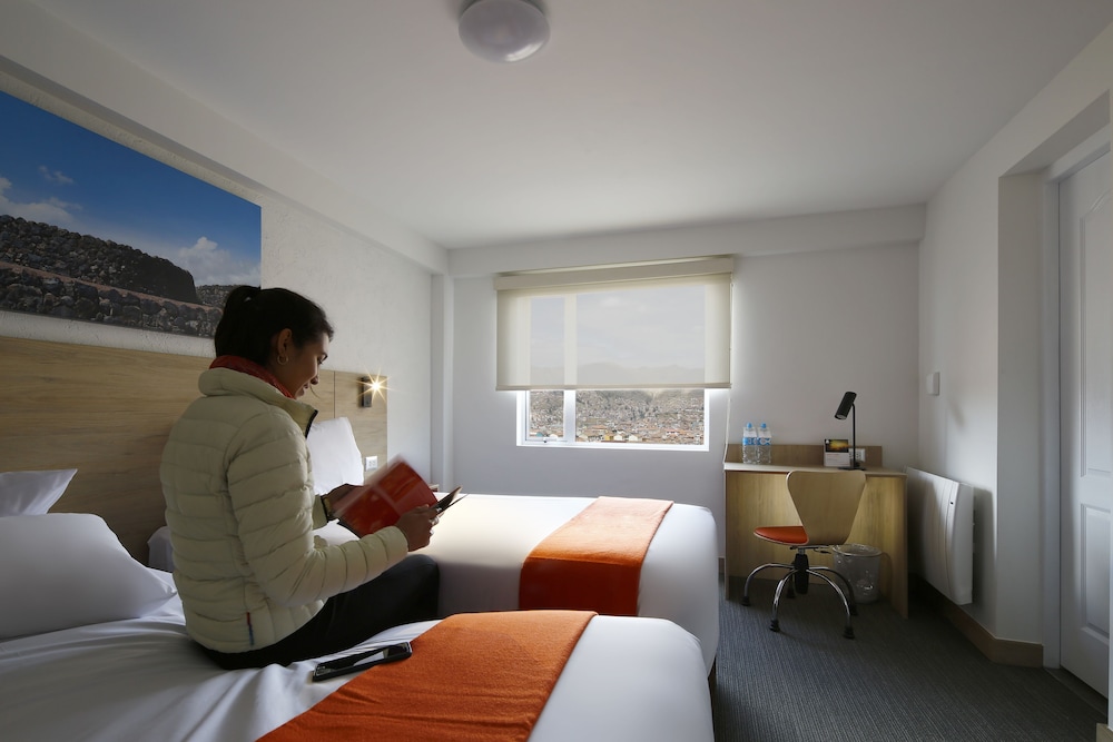 Traditional Room, 2 Twin Beds photo 3