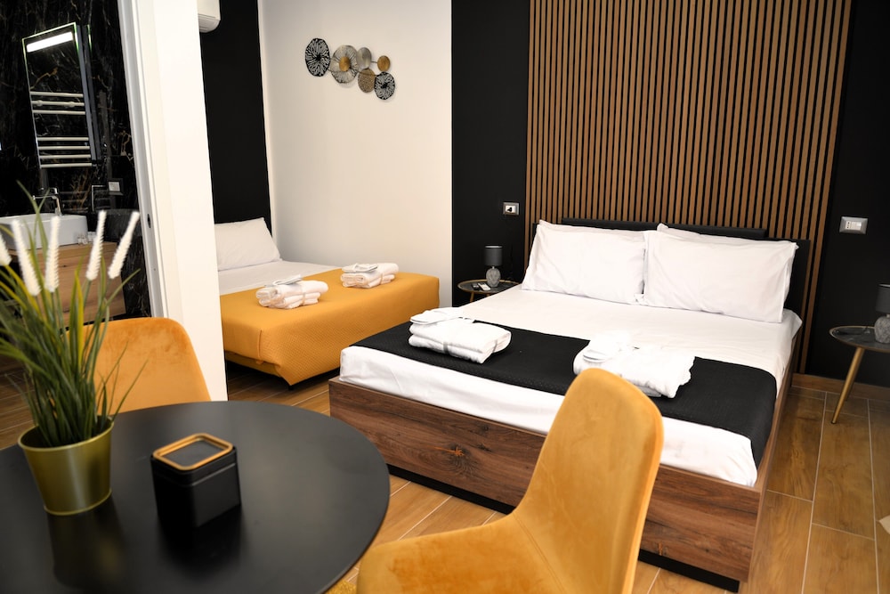 Deluxe Quadruple Room, City View