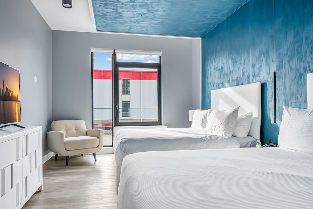 Deluxe Double Room, 2 Queen Beds - Photo 8