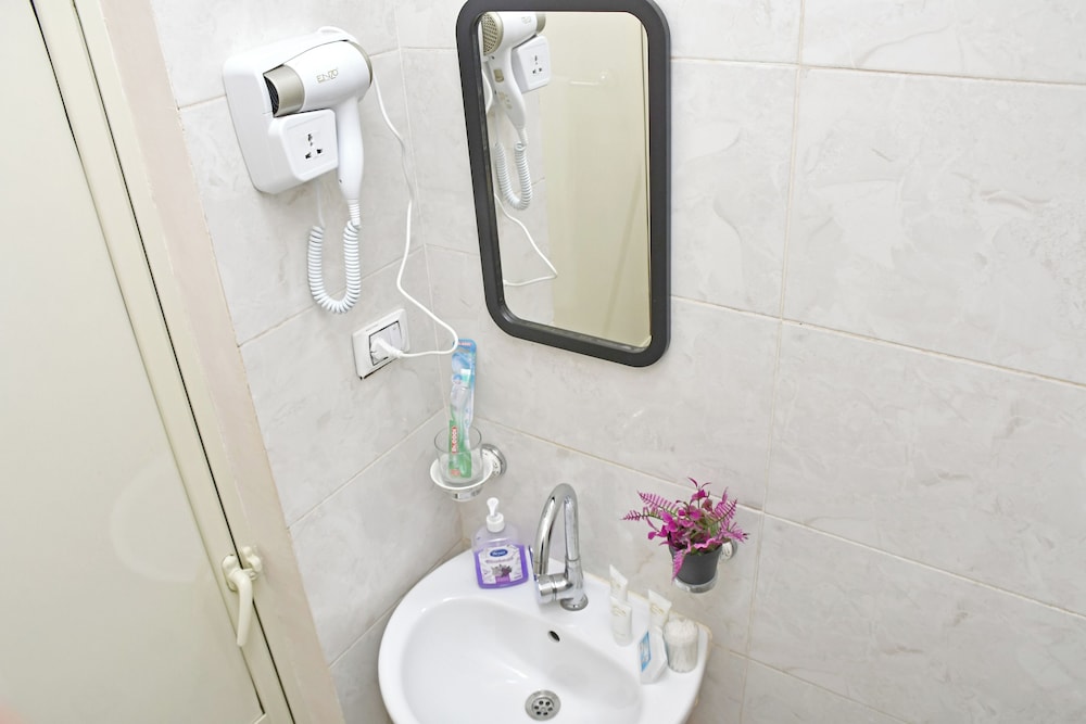 Standard Single Room photo 3