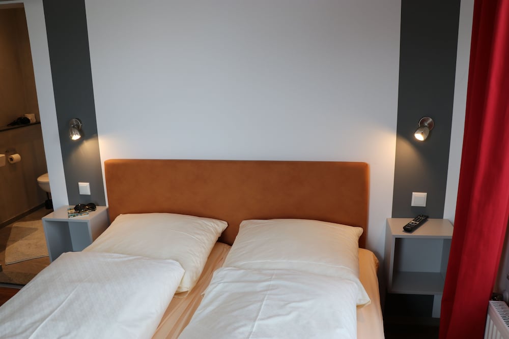 Classic Double Room, Non Smoking photo 2