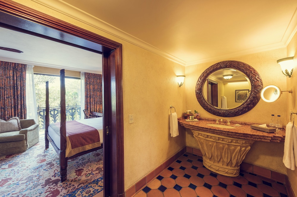 Superior Luxury Room photo 2