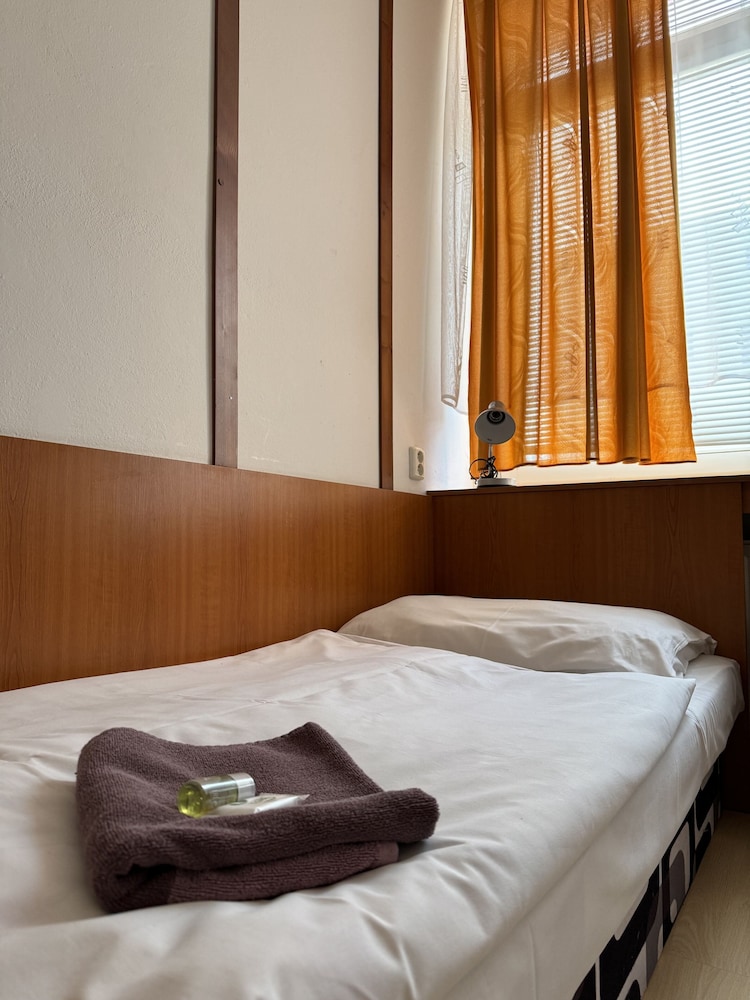 Basic Room - Photo 2