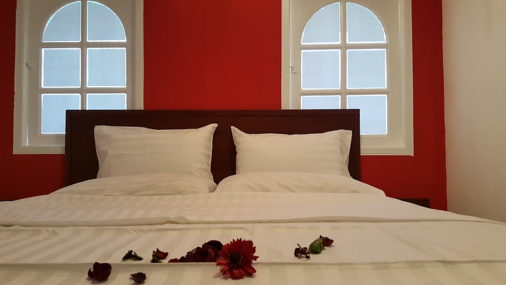 Double Room, 1 King Bed photo 1