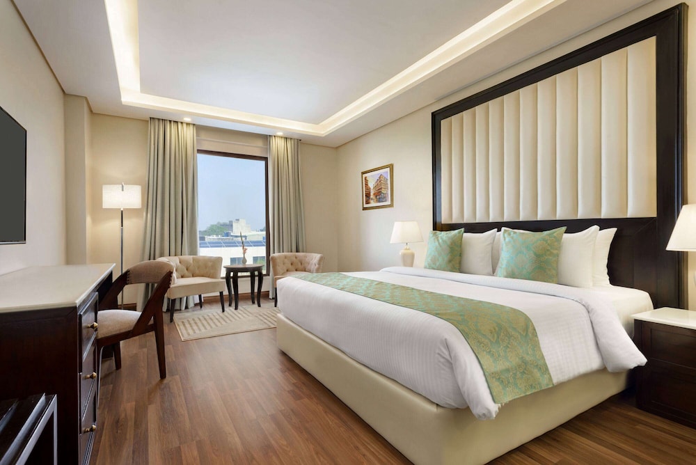 Executive Room, 1 King Bed, Non Smoking