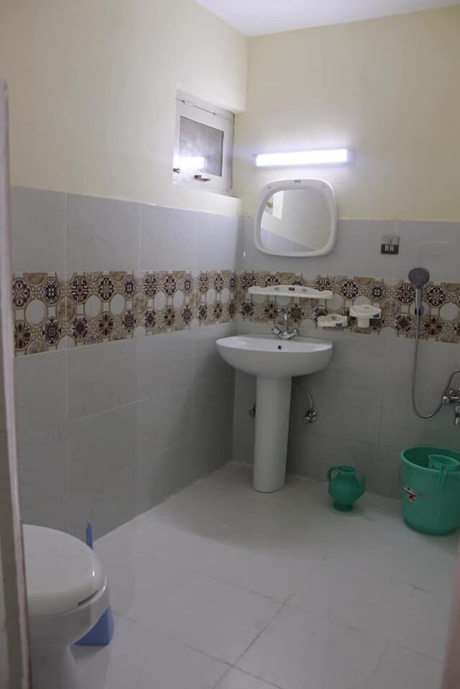 Standard Triple Room - Photo 5