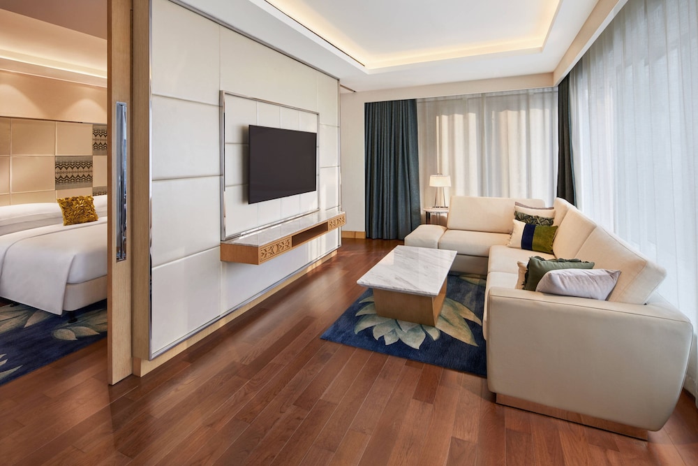 Club Suite, 1 Bedroom - Photo 1