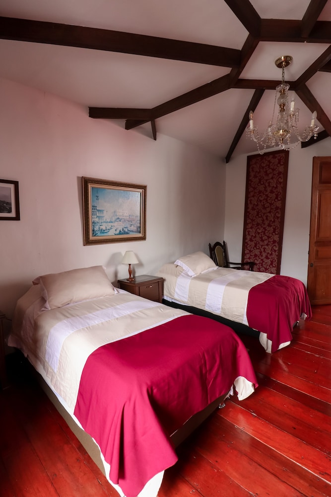 Standard Double Room photo 2