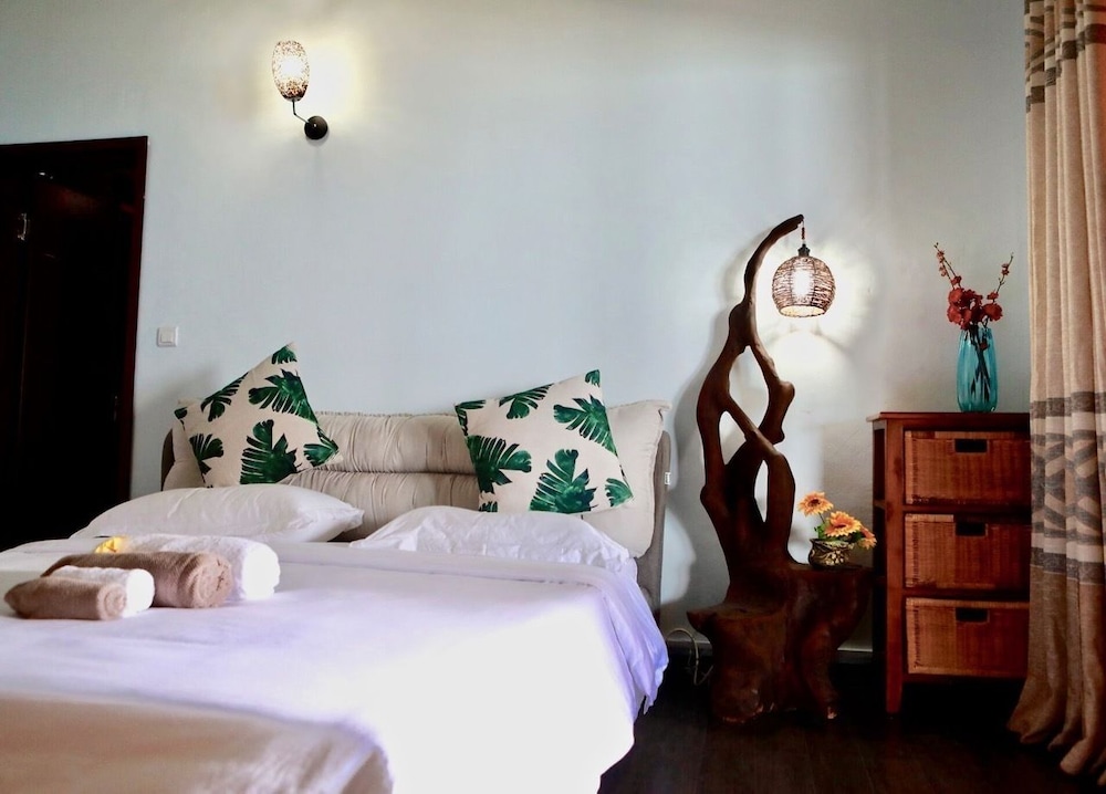 Luxury Room (Peace Lily) photo 1
