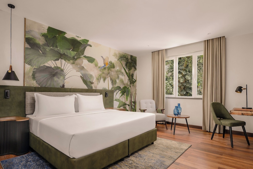 Suite, 1 King Bed