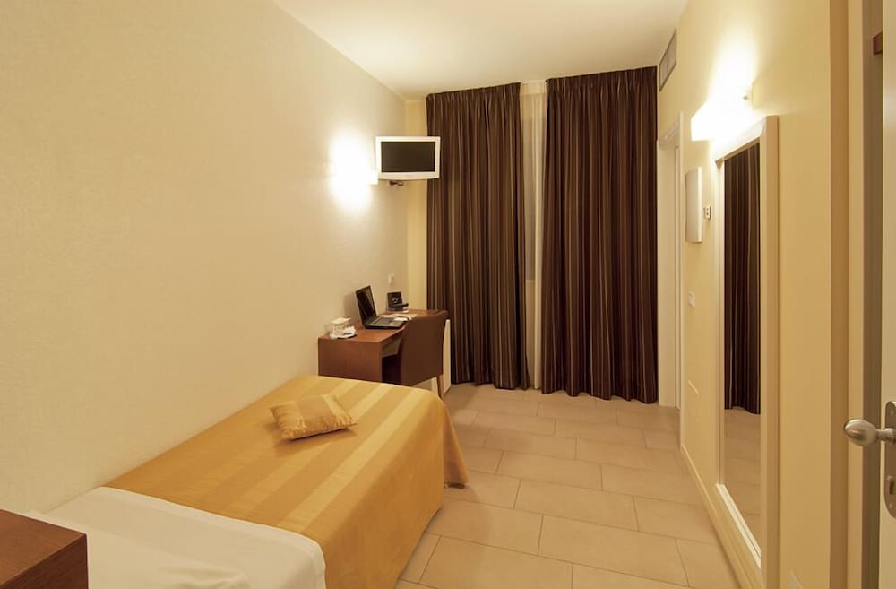 Single Room photo 1