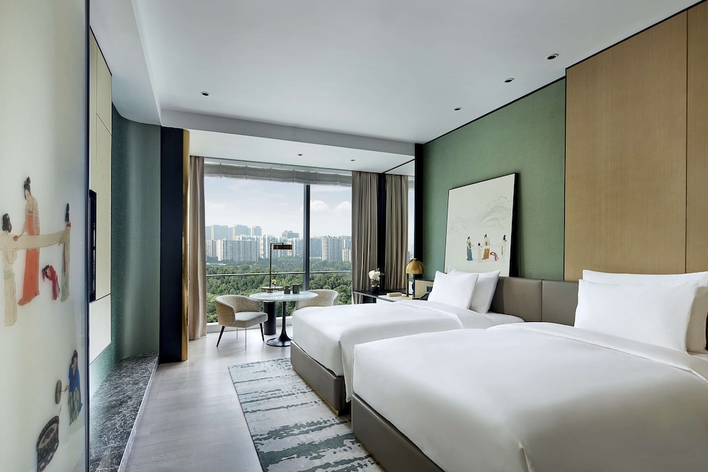 Standard Room, 2 Twin Beds, City View (Deluxe Twin Room)