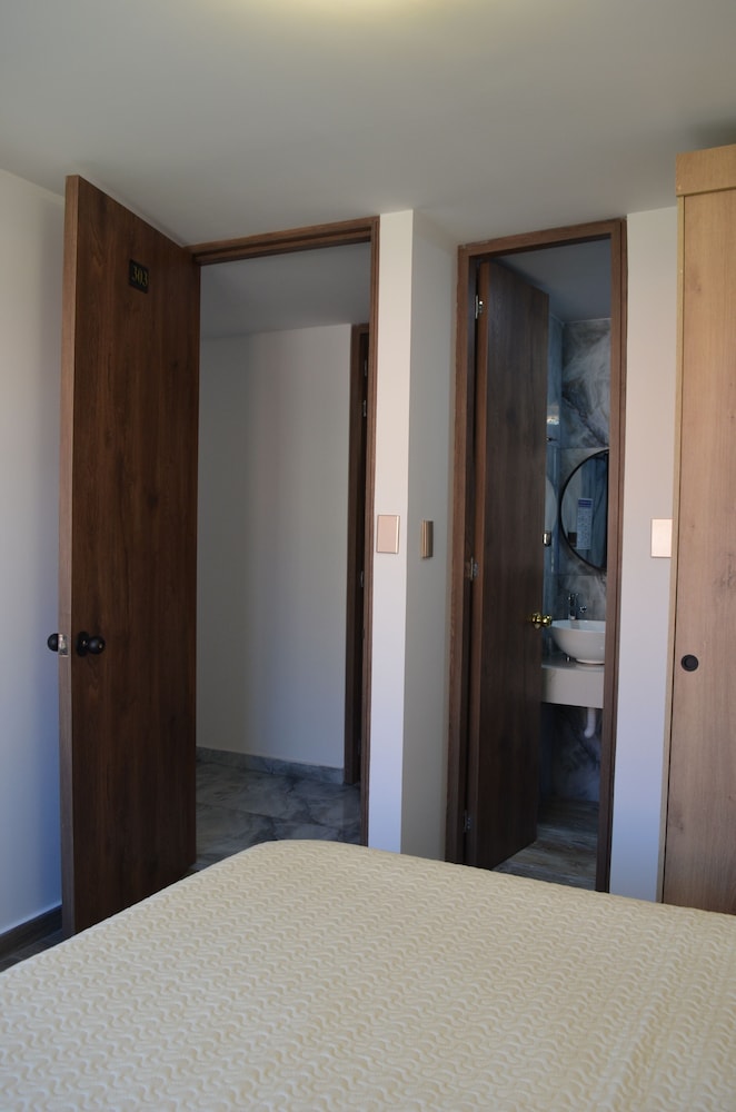 Classic Room, 2 Bedrooms photo 2