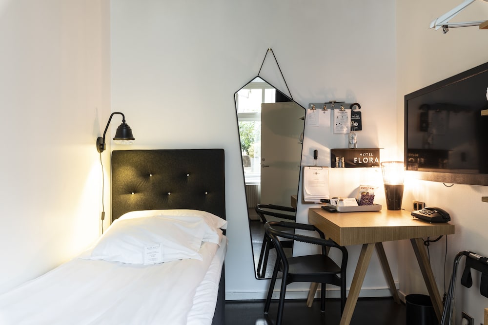 Tiny - For when your travelling light (Bed 90 cm) photo 2
