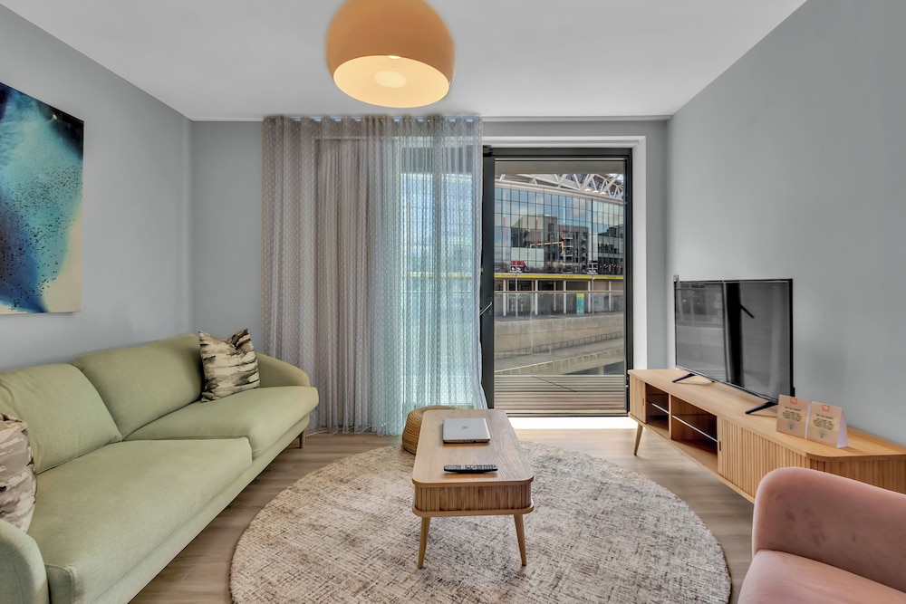 Deluxe Apartment, 2 Bedrooms, Kitchenette, City View photo 1
