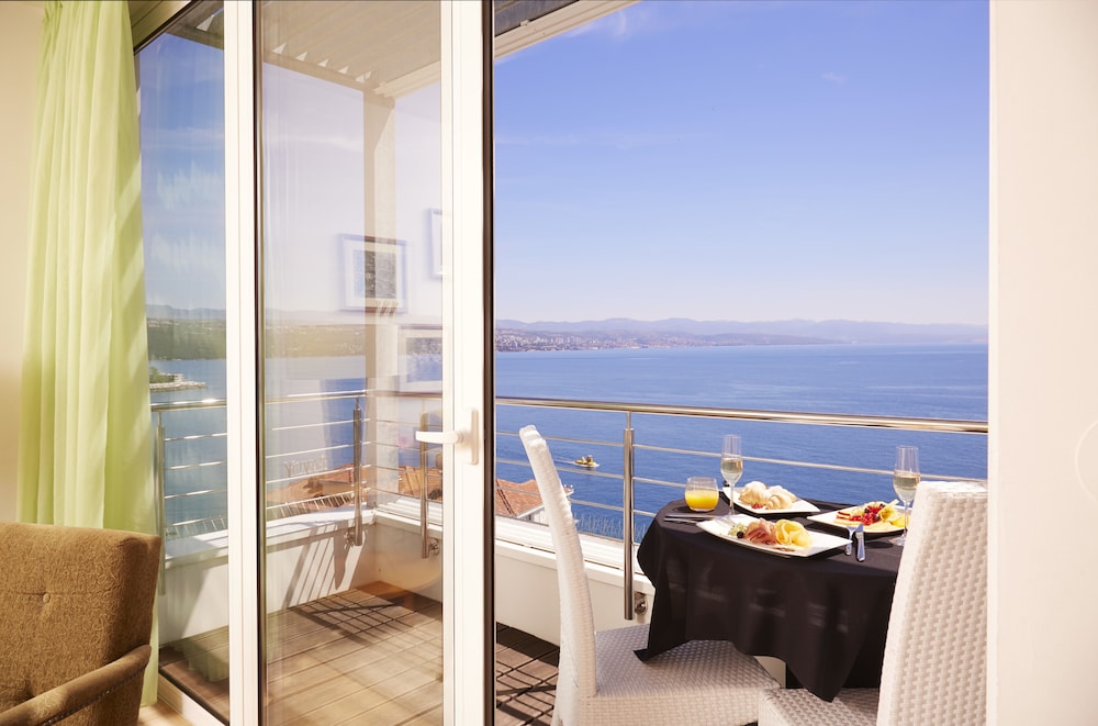 Panoramic Suite, 1 Double Bed, Terrace, Sea View - Photo 16