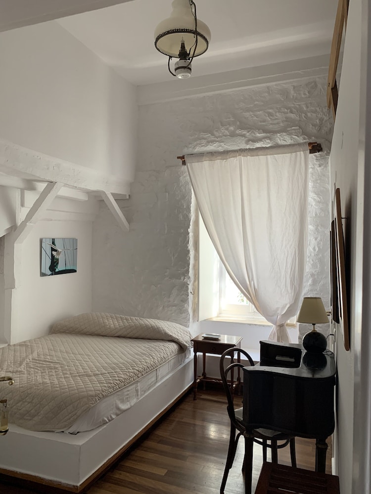 Traditional Single Room
