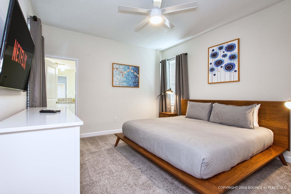Stunning 5BD Home Private Pool and Spa Game Room, Billede 32
