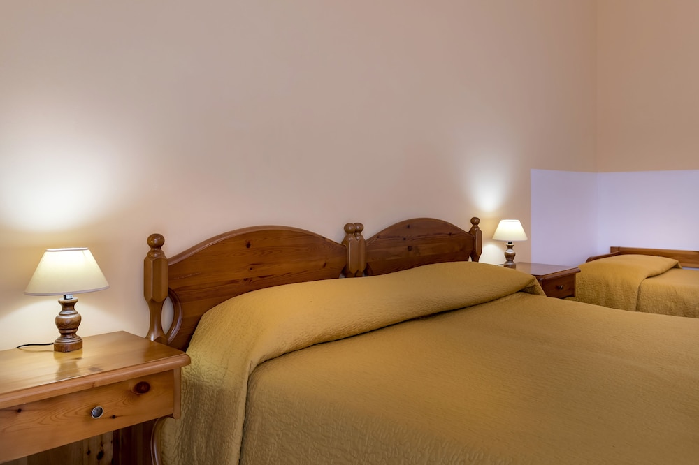 Quarto Triplo Standard