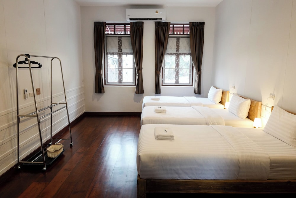 Deluxe Triple Room photo 3