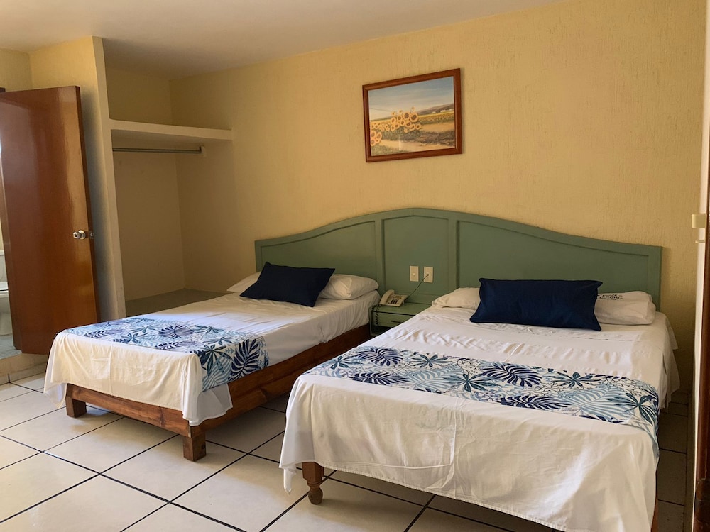 Basic Double Room photo 1