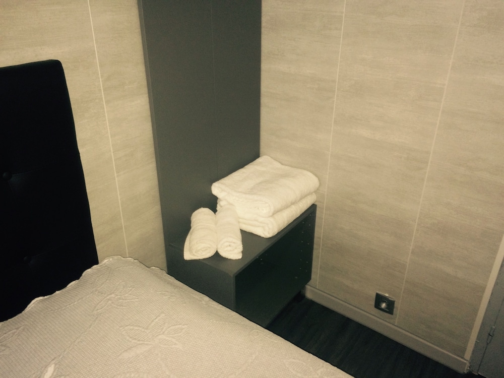 Double Room With Shared Toilets photo 3