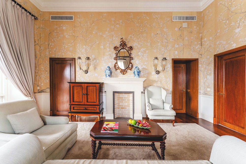 Suite (Atlantica)
