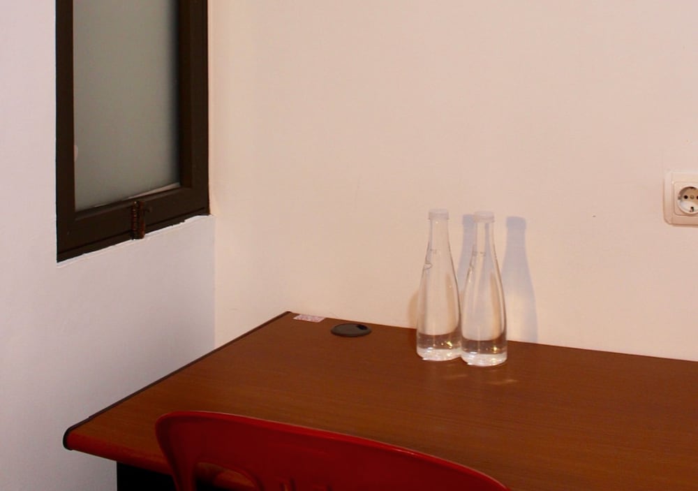 Standard Double Room - Photo 4
