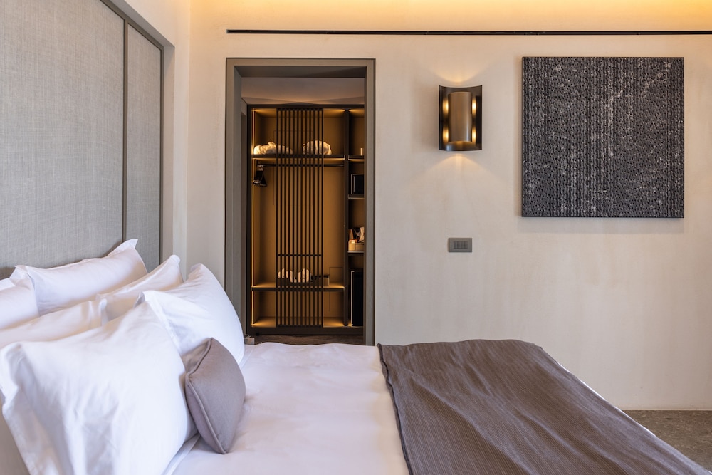 Superior Suite, Sea View - Photo 6