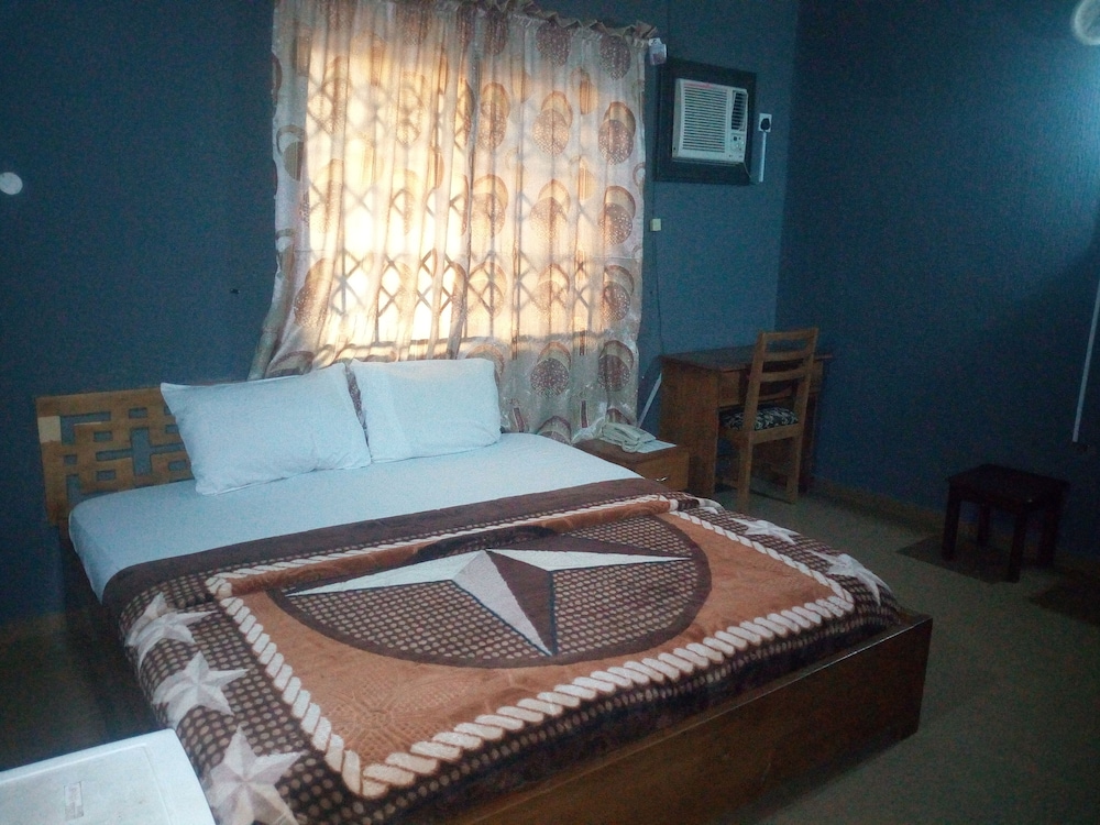 Royal Room photo 1